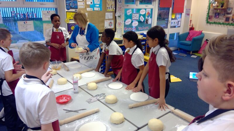 Image for the Tweet beginning: Today's job- icing the cakes!