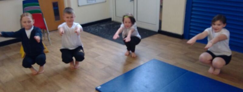 Image for the Tweet beginning: GYMNASTICS! The children have demonstrated